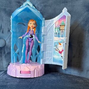 Magical Ice Castle Ana spin surprise